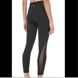 Lululemon black NWOT size 6